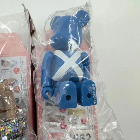 NEW Set Of 4 Bearbrick Series 45 Blind Box by Medicom Toy - Picture 6 of 7